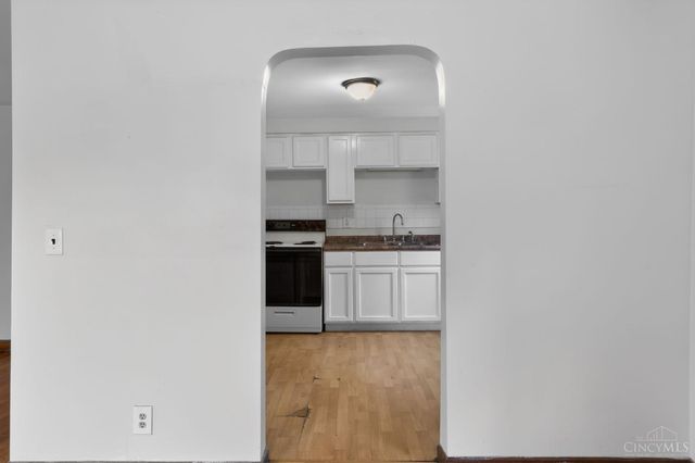 4669 Kirby Avenue, Cincinnati, OH 45223