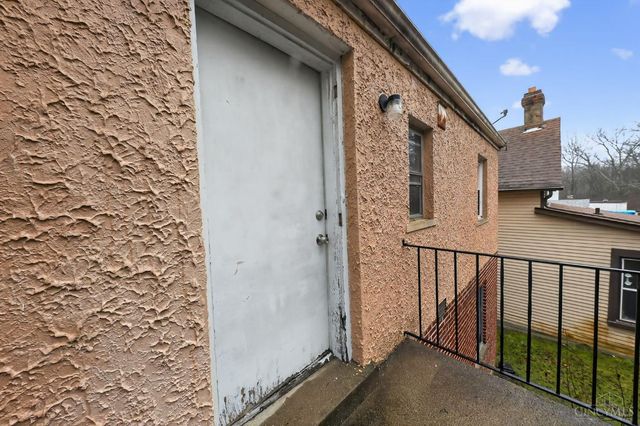 4669 Kirby Avenue, Cincinnati, OH 45223