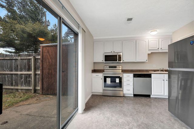 6715 Curtis Way, Florence, KY 41042