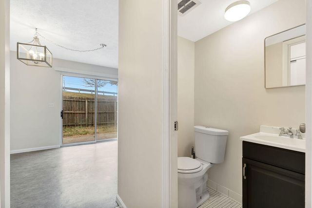 6715 Curtis Way, Florence, KY 41042