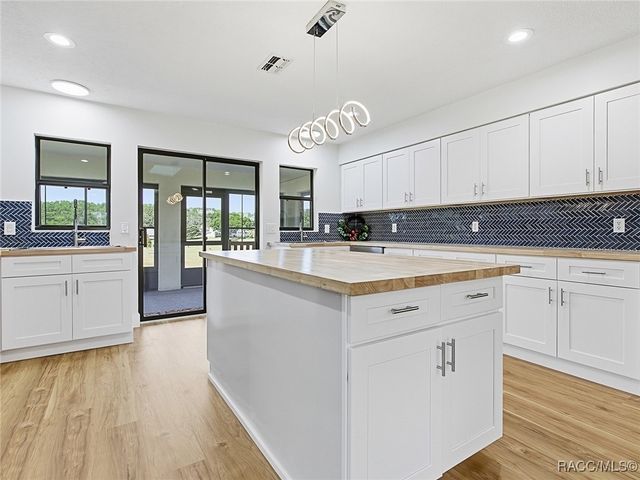 253 E Cumberland Court, Hernando, FL 34442