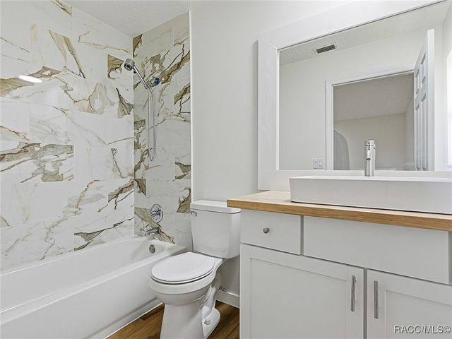 253 E Cumberland Court, Hernando, FL 34442