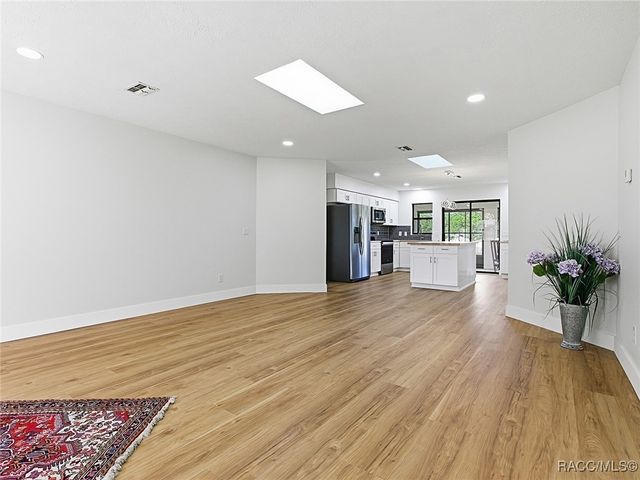 253 E Cumberland Court, Hernando, FL 34442