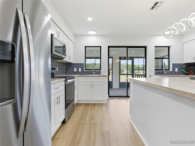 253 E Cumberland Court, Hernando, FL 34442