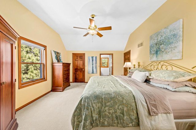 W275N2650 Chicory LANE, Pewaukee, WI 53072