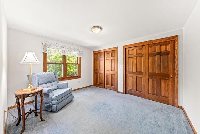 W275N2650 Chicory LANE, Pewaukee, WI 53072