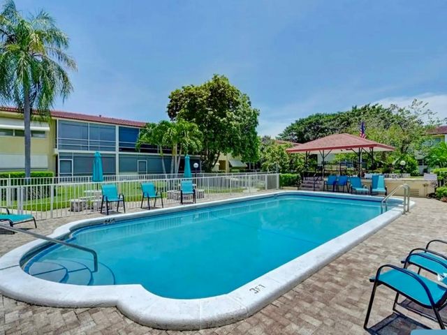 2130 NE 36th St 66, Lighthouse Point, FL 33064