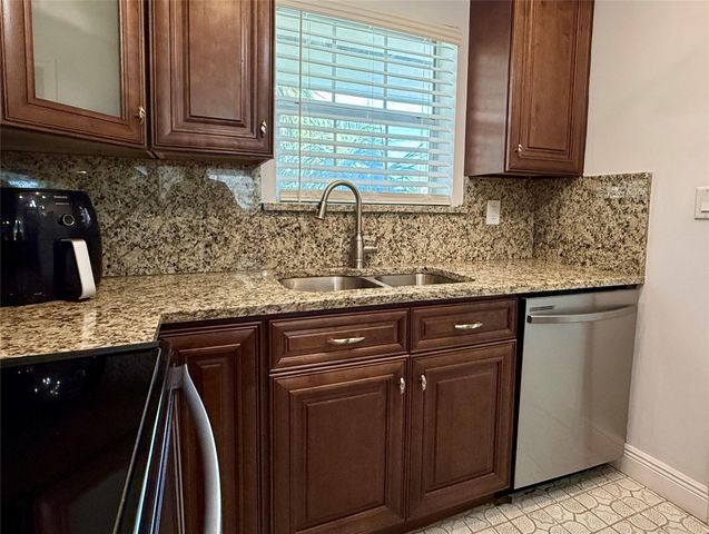 2130 NE 36th St 66, Lighthouse Point, FL 33064
