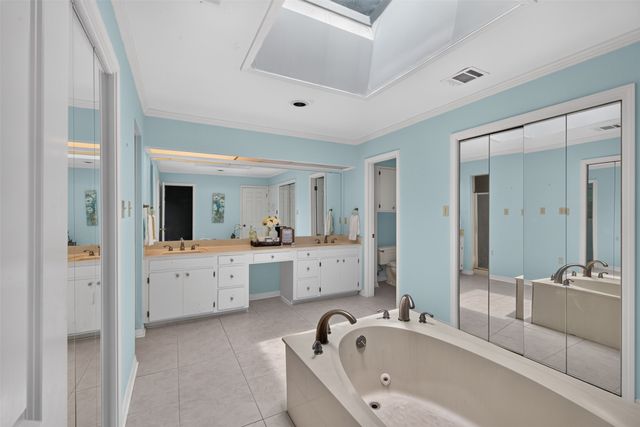 10005 Thornwood Drive, Shreveport, LA 71106