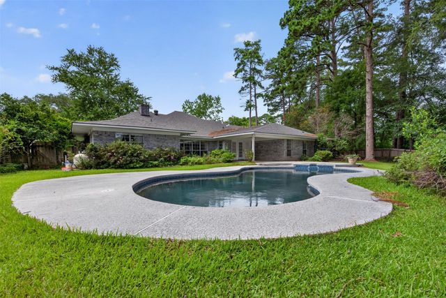 10005 Thornwood Drive, Shreveport, LA 71106