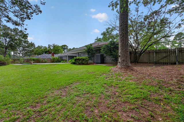 10005 Thornwood Drive, Shreveport, LA 71106