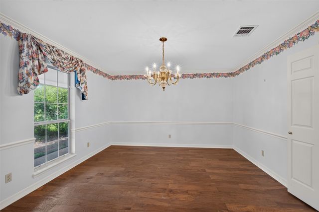 10005 Thornwood Drive, Shreveport, LA 71106
