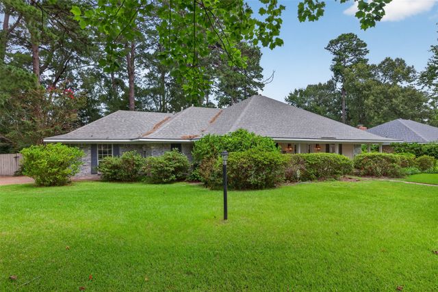 10005 Thornwood Drive, Shreveport, LA 71106