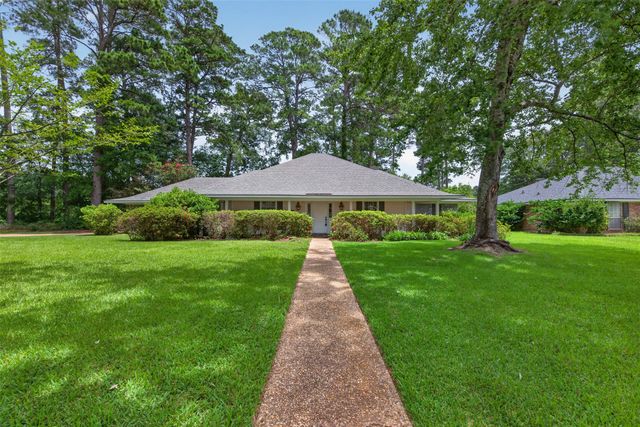 10005 Thornwood Drive, Shreveport, LA 71106