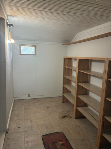 111 Lamar Street, Graham, TX 76450