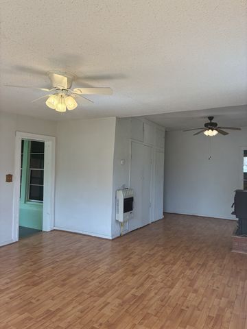 111 Lamar Street, Graham, TX 76450