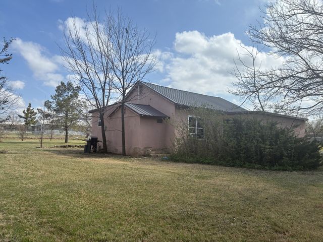 111 Lamar Street, Graham, TX 76450