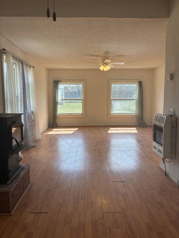 111 Lamar Street, Graham, TX 76450