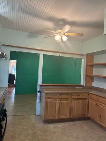 111 Lamar Street, Graham, TX 76450