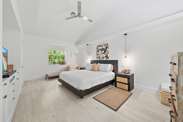 2605 Natures Way, Palm Beach Gardens, FL 33410