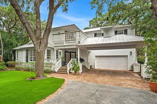 2605 Natures Way, Palm Beach Gardens, FL 33410