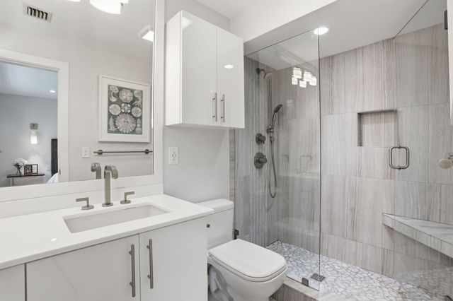 807 NE 1st Street 6w, Delray Beach, FL 33483