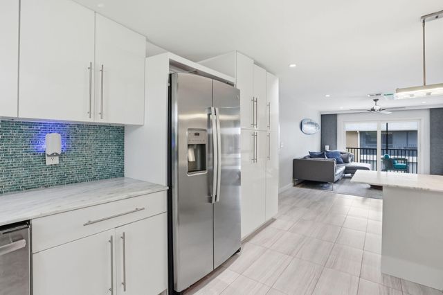 807 NE 1st Street 6w, Delray Beach, FL 33483