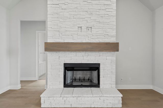 16813 Chapel Road, Lorena, TX 76655