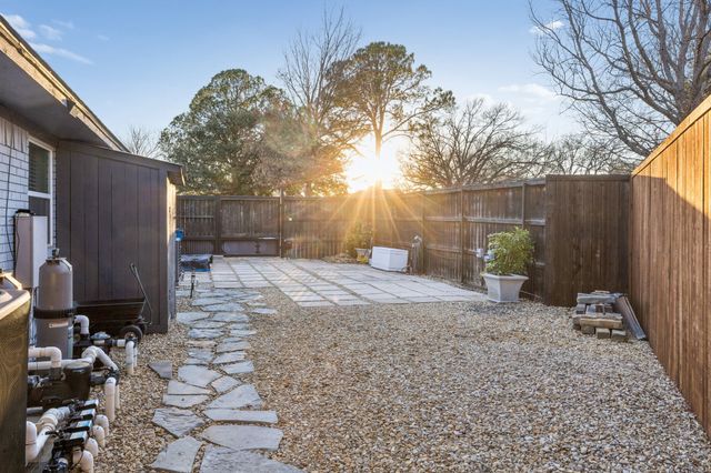 1608 Chaparral Court, Grapevine, TX 76051