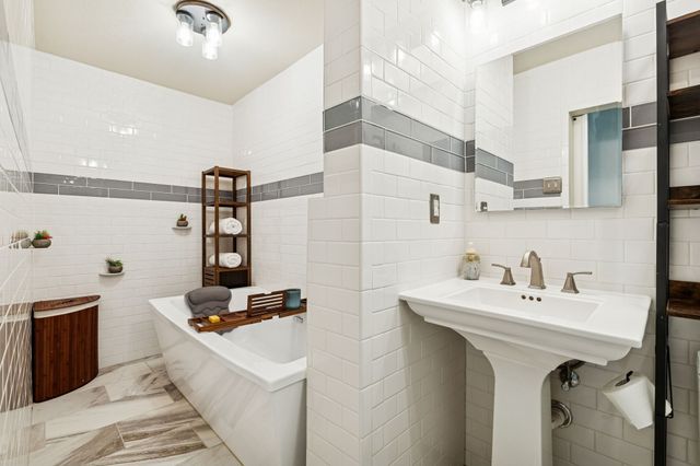 1608 Chaparral Court, Grapevine, TX 76051