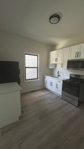 5344 S Carpenter Street, Chicago, IL 60609