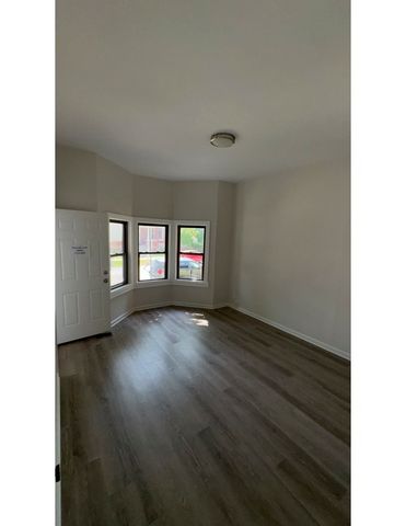 5344 S Carpenter Street, Chicago, IL 60609