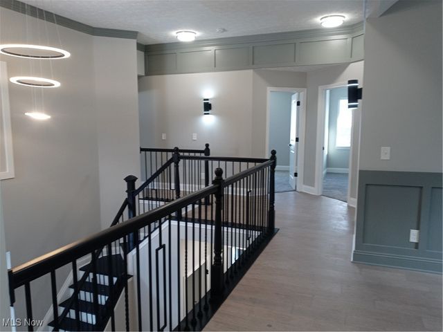 487 Parkside Drive, Bay Village, OH 44140