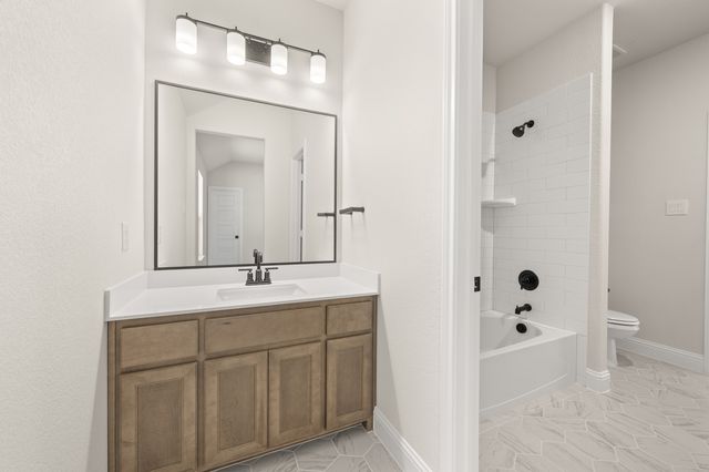 224 Mountain Laurel Drive, Waxahachie, TX 75165