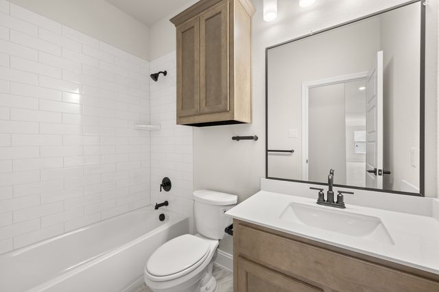 224 Mountain Laurel Drive, Waxahachie, TX 75165