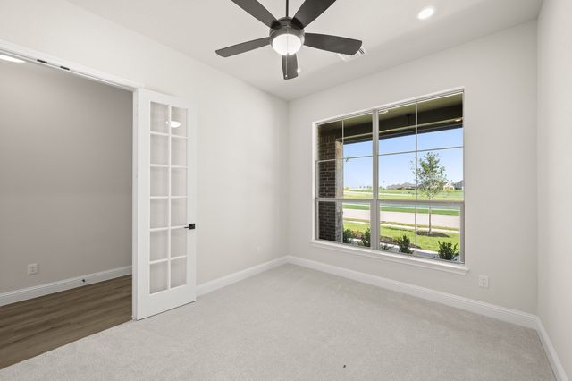 224 Mountain Laurel Drive, Waxahachie, TX 75165