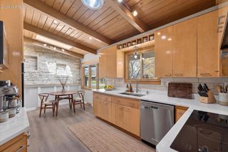 807 Wahner PLACE, Bayside, WI 53217