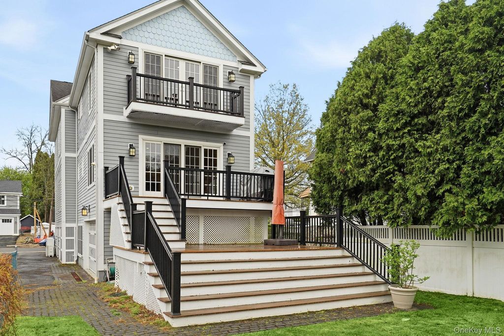 228 Central Avenue, Rye, NY 10580