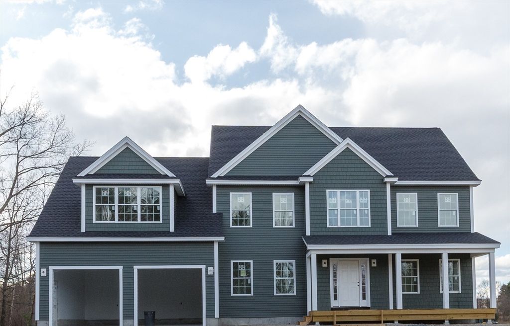 10 Haystack Circle, Pelham, NH 03076