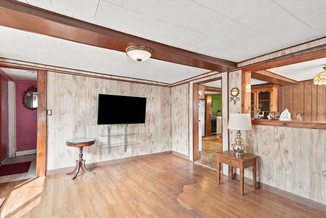 277 Lincoln Ave, Saugus, MA 01906