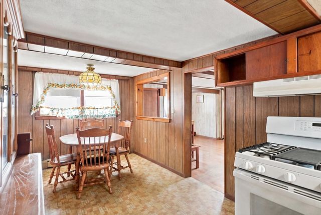 277 Lincoln Ave, Saugus, MA 01906