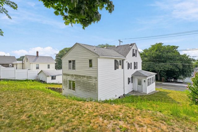 277 Lincoln Ave, Saugus, MA 01906