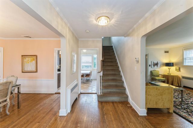 24 Welwyn Road, Great Neck, NY 11021