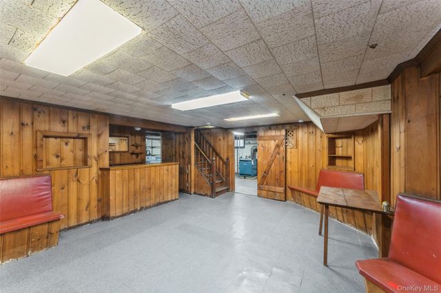 24 Welwyn Road, Great Neck, NY 11021