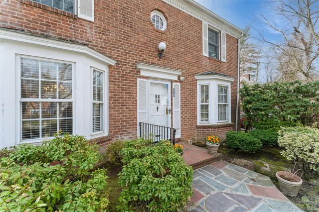 24 Welwyn Road, Great Neck, NY 11021