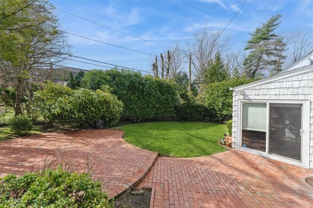 24 Welwyn Road, Great Neck, NY 11021