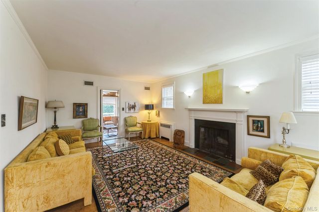 24 Welwyn Road, Great Neck, NY 11021