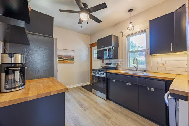 1257 Selby Avenue, Saint Paul, MN 55104