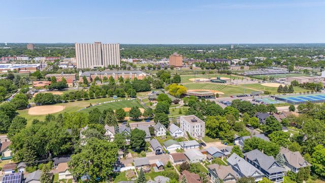 1257 Selby Avenue, Saint Paul, MN 55104