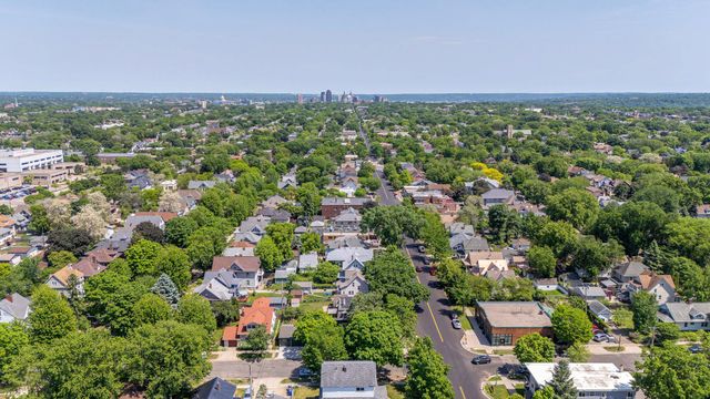 1257 Selby Avenue, Saint Paul, MN 55104